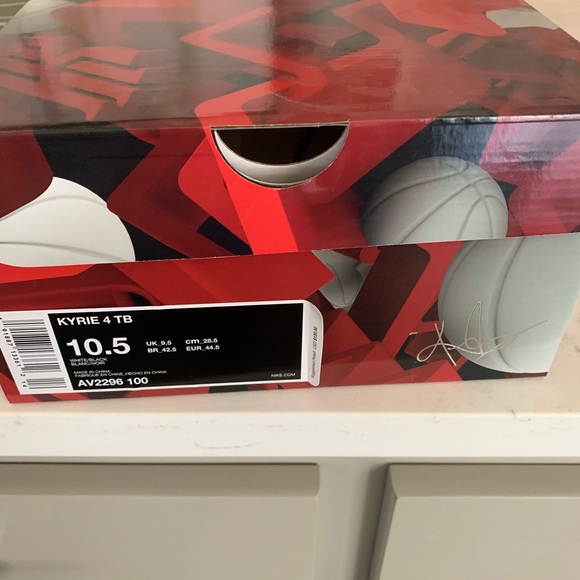 Nike Other - Kyrie 4 basketball shoes